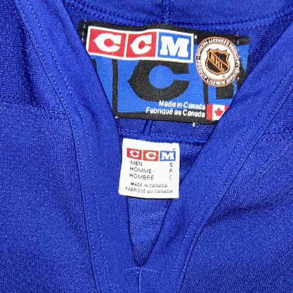 Toronto Maple Leafs 1997-2000 CCM Jersey - Picture 6 of 6